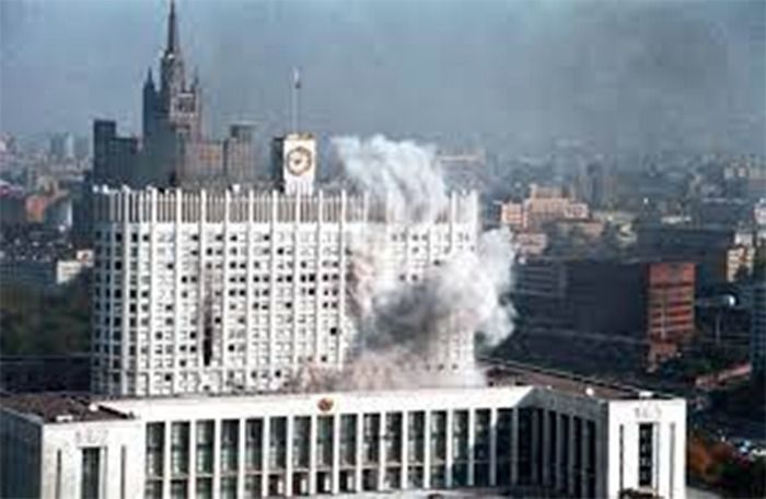 Moscú, octubre de 1993: Un delito que no prescribe