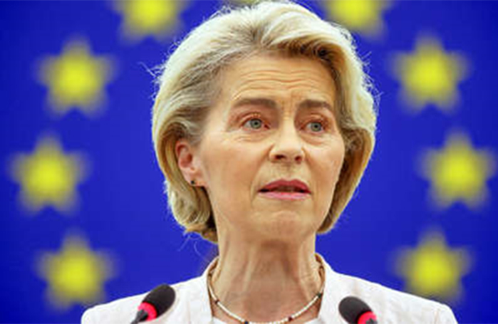 Democracia de pacotilla en la que se eligen entre ellos: La Eurocámara valida a Ursula von der Leyen al frente de la Comisión Europea