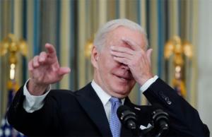 Biden aprueba la operación marmota: bombardear “objetivos” sin sentido en Siria e Irak. Análisis