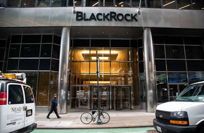 Blackrock toma el control de los estados y los bancos centrales